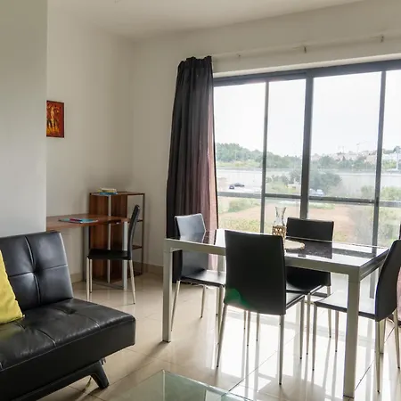Alloggio in famiglia Cozy Bedroom, Shared Bathroom *